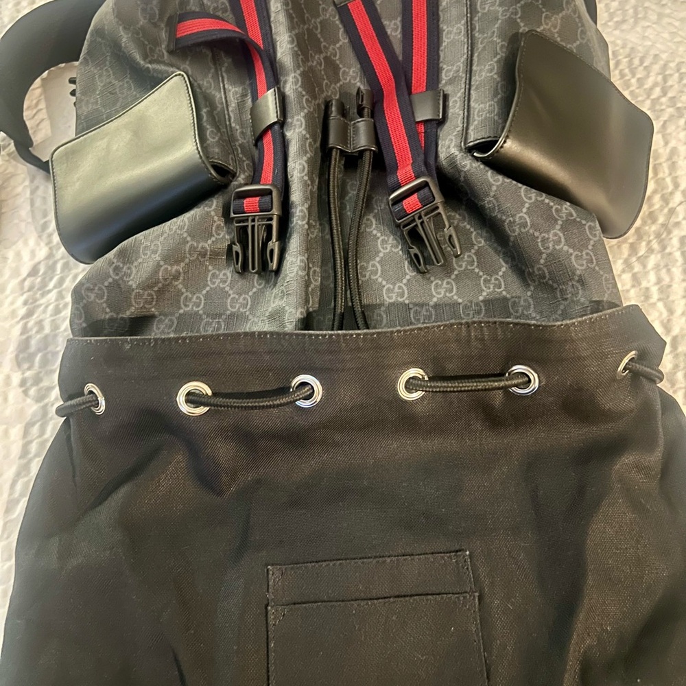 Gucci GG supreme mens backpack 100% Authentic, No Damage, Dust Bag, No box - Picture 13 of 14
